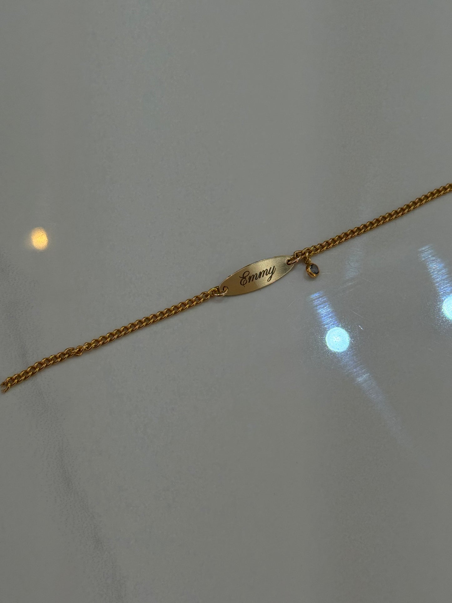 Solé bracelet with birthstone