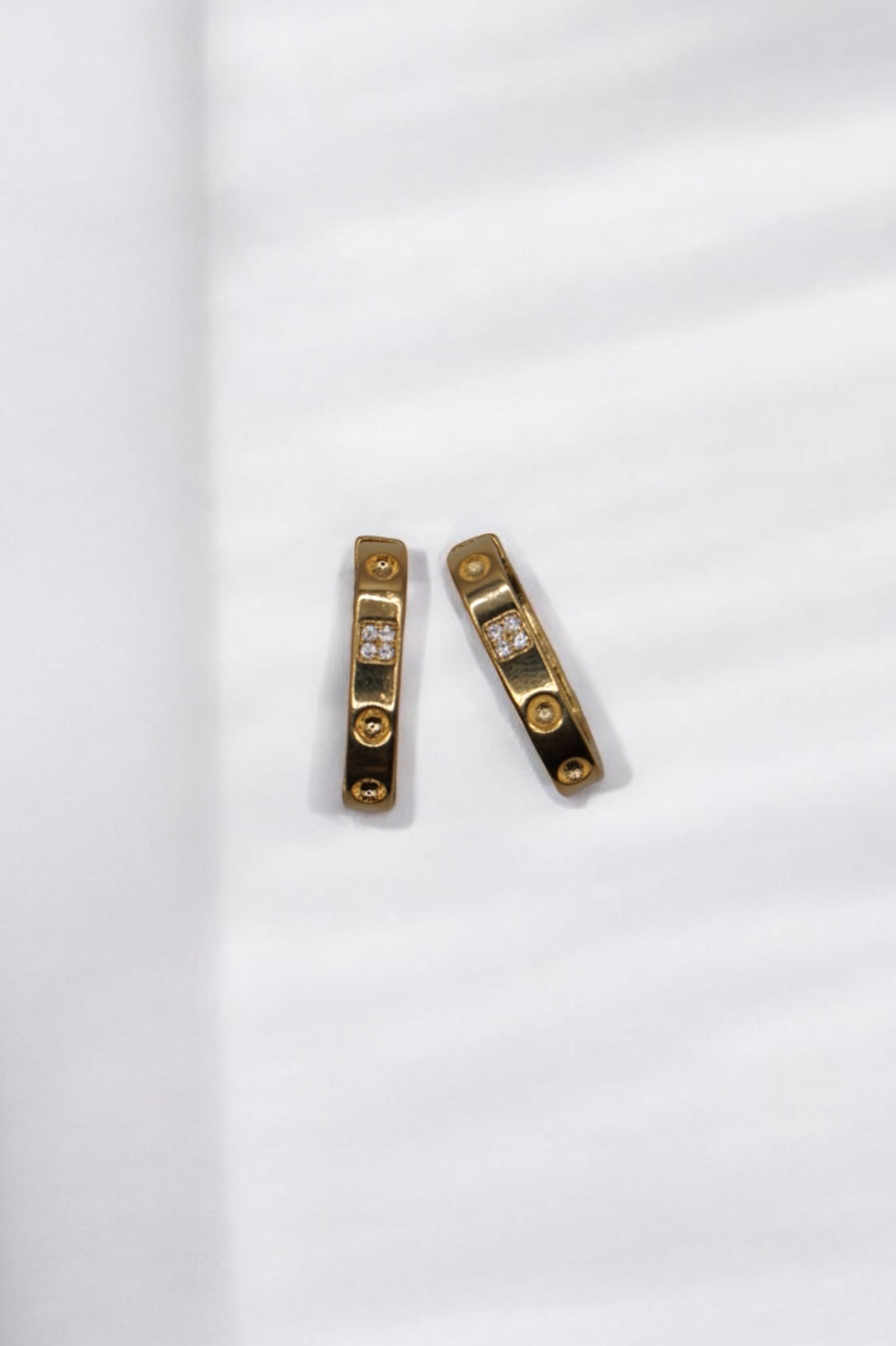 18k Gold Filled Medium Rectangular Clicker Hoop Earrings Wit