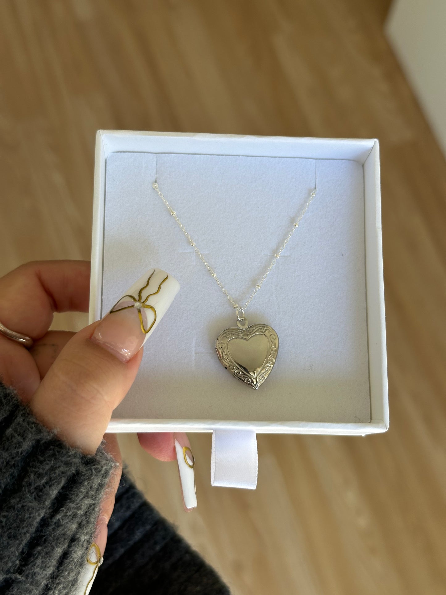 Silver Heartfelt Locket necklace - FOREVERLINKX